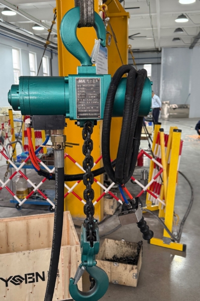 HQ6運(yùn)行可靠氣動(dòng)葫蘆 6噸操作手柄靈敏度高風(fēng)動(dòng)葫蘆  井下起重